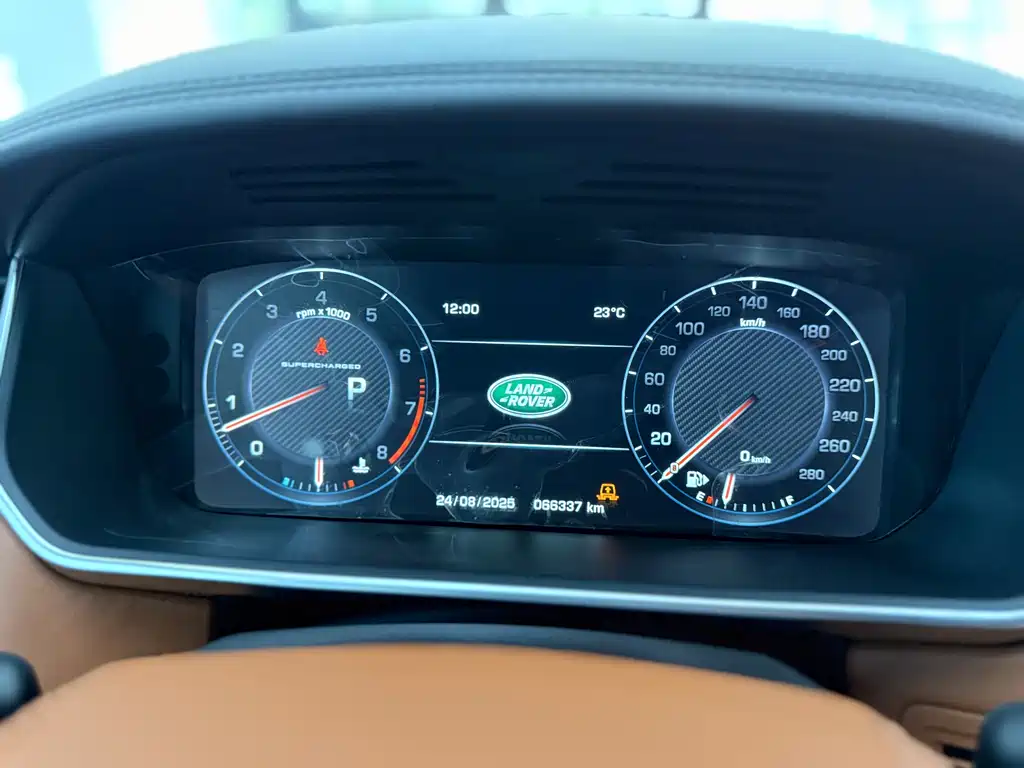 Land Rover Range Rover 2017 — фото 15