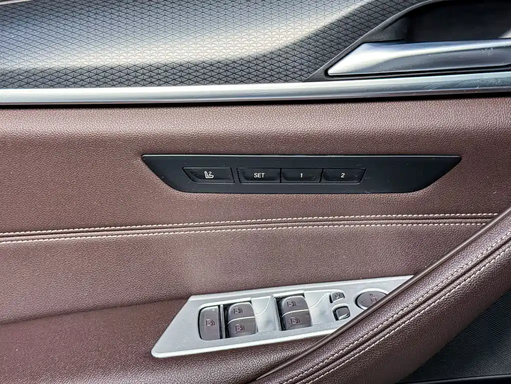BMW 5 Series New Energy 2021 — фото 5