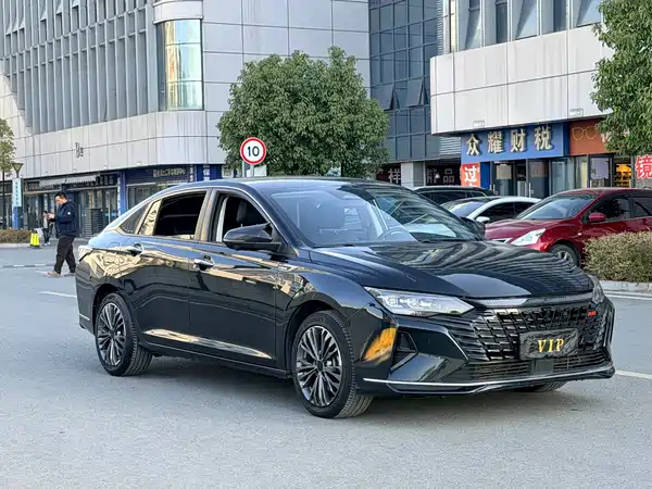 Dongfeng Yixuan MAX 2021