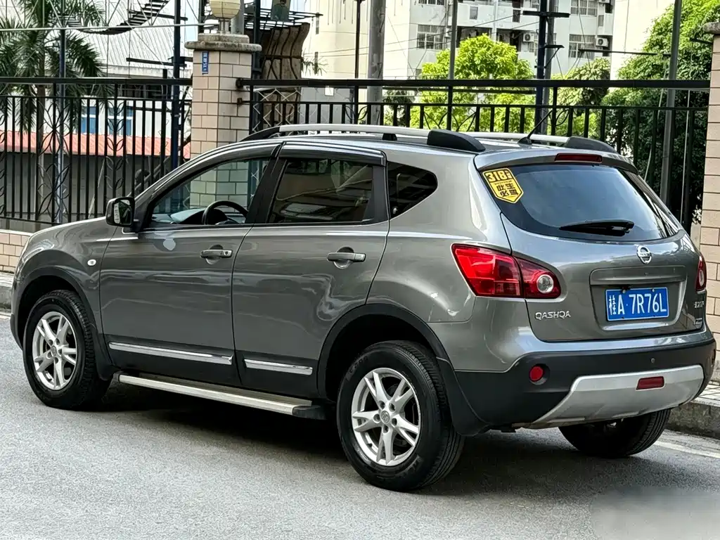 Nissan Qashqai 2009 — фото 3