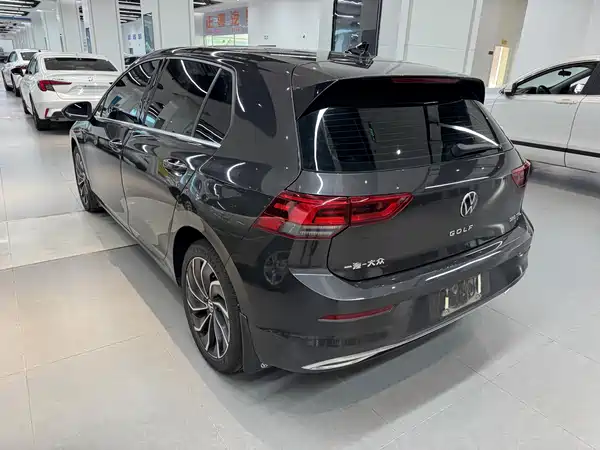 Volkswagen Golf 2022