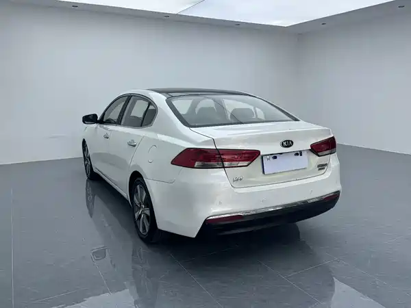 Kia K4 2016