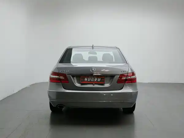 Mercedes-Benz E-Class 2010