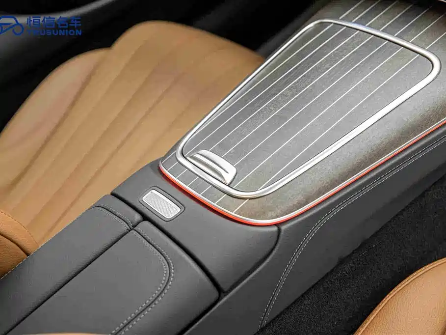 Mercedes-Benz E-Class 2025 — фото 19