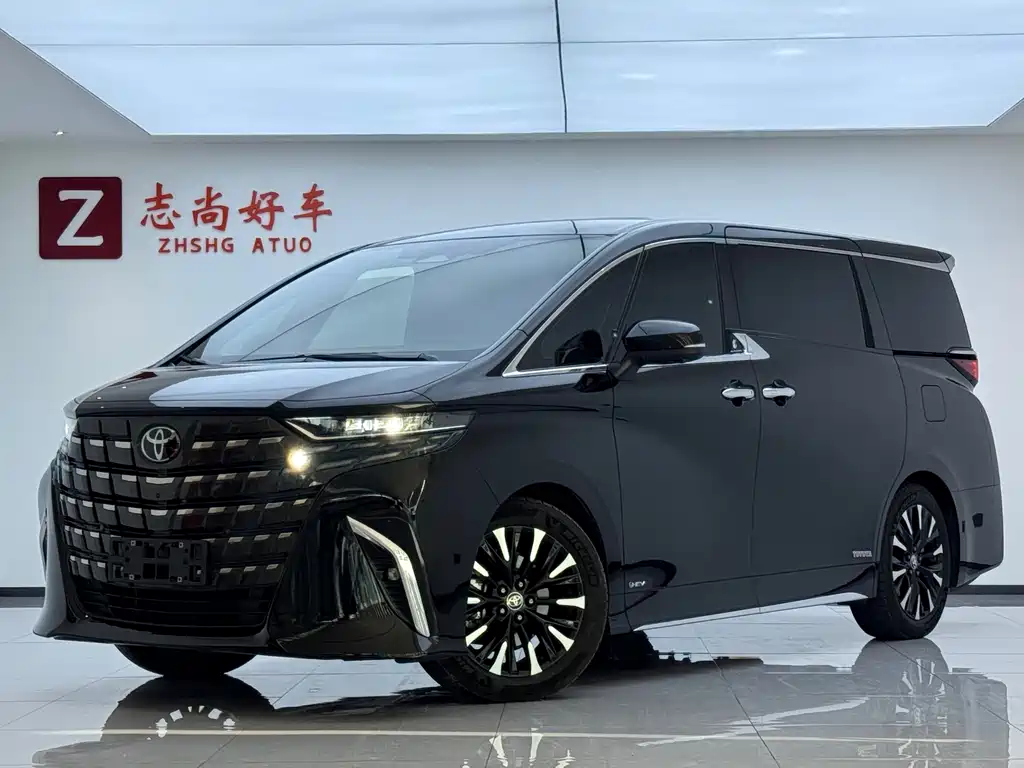 Toyota Alphard 2024 — фото 1
