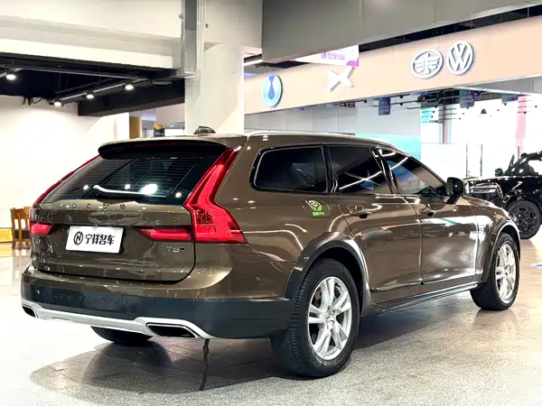 Volvo V90 2017