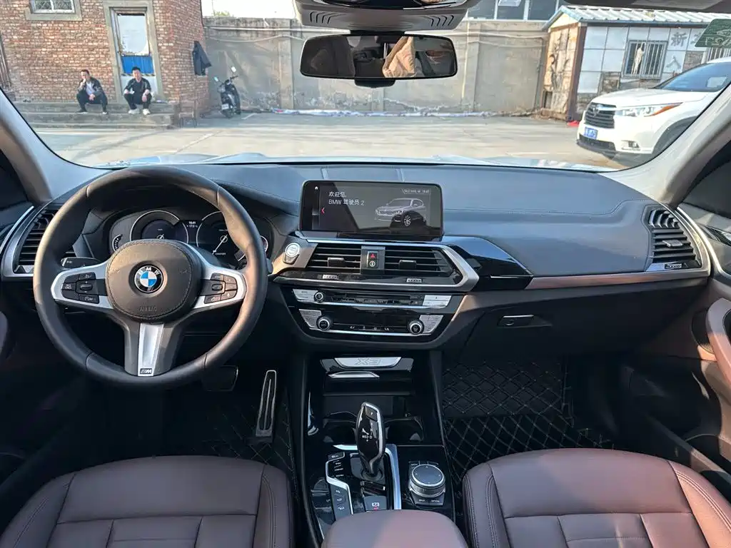 BMW X3 2019 — фото 11