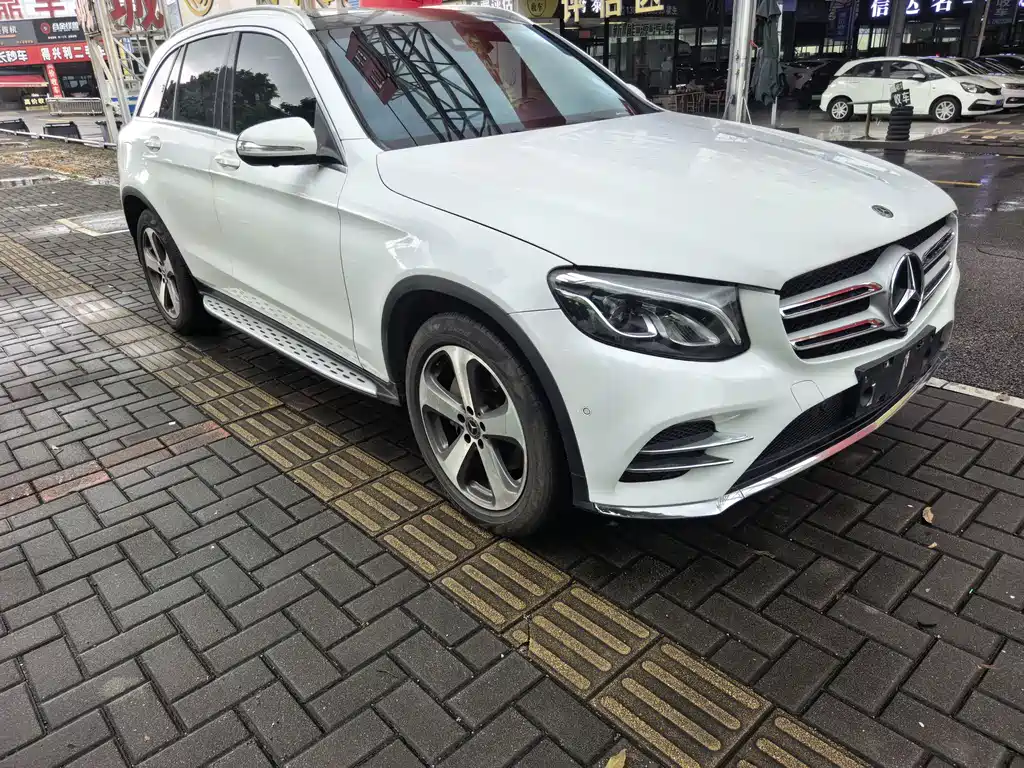 Mercedes-Benz GLC 2017 — фото 10