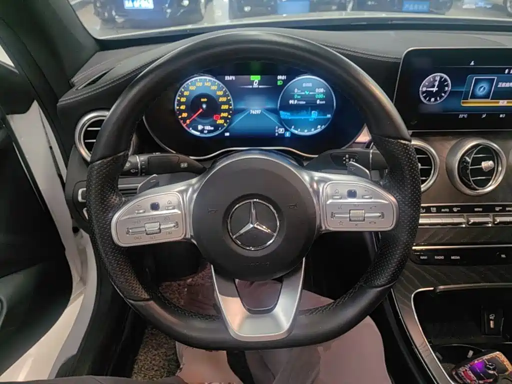 Mercedes-Benz C-Class 2021 — фото 11
