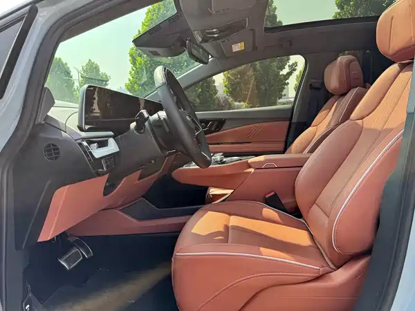 Cadillac IQ Aoge 2024