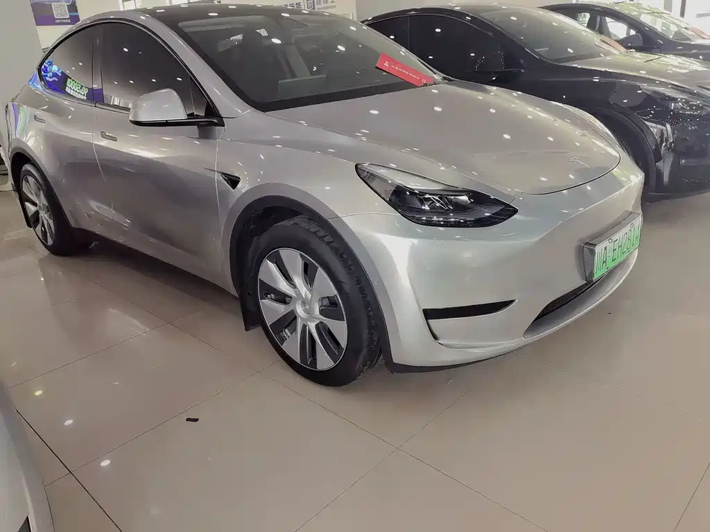 Tesla Model Y 2023 — фото 3