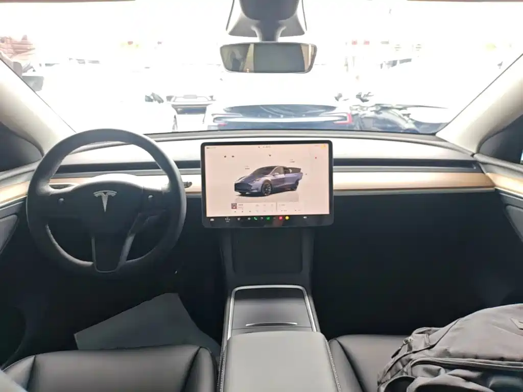 Tesla Model Y 2022 — фото 10