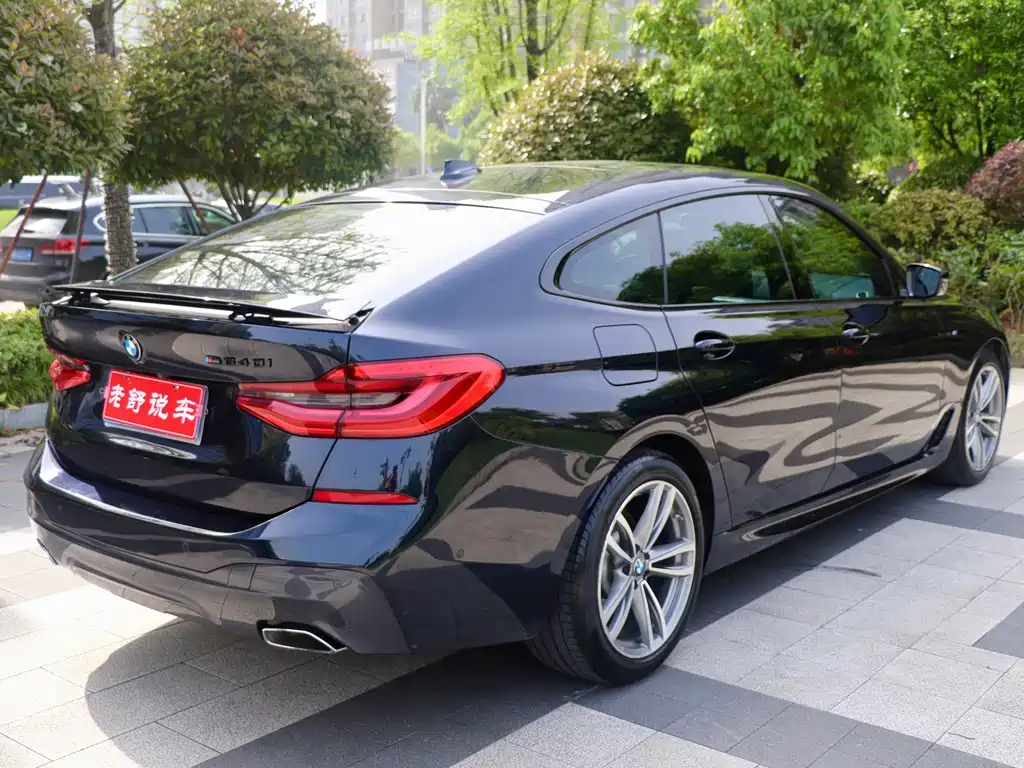 BMW 6 Series GT 2019 — фото 6