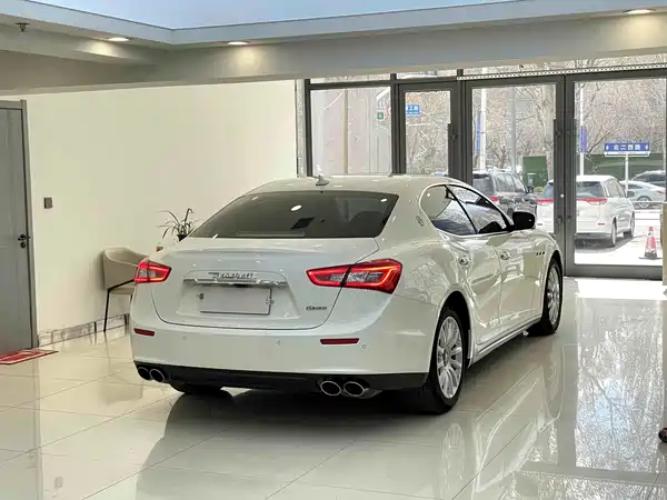 Maserati Ghibli 2017