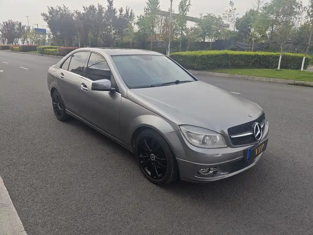 Mercedes-Benz C-Class 2010
