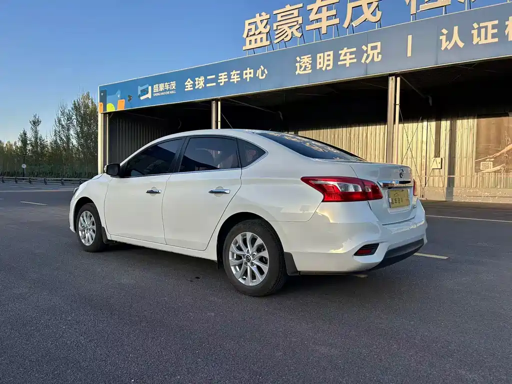 Nissan Sylphy 2018 — фото 15