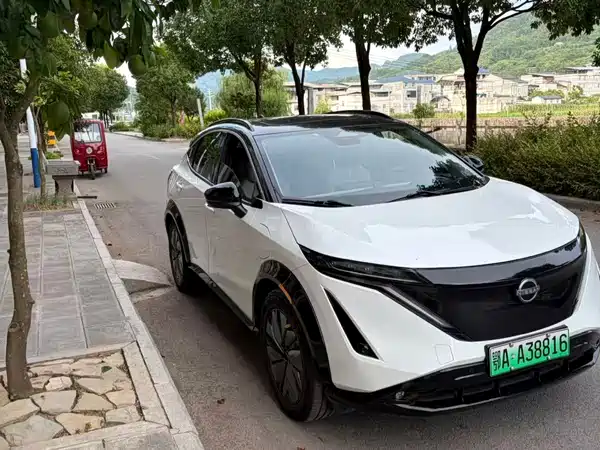 Nissan ARIYA 2023