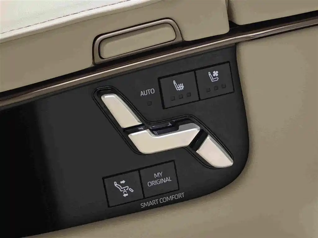 Toyota Alphard 2024 — фото 14