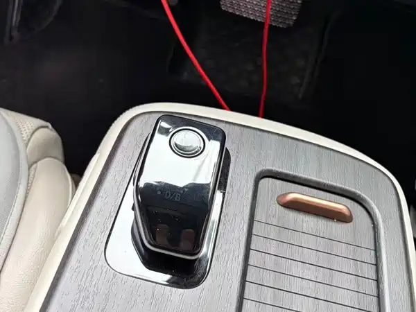 Nissan ARIYA 2023