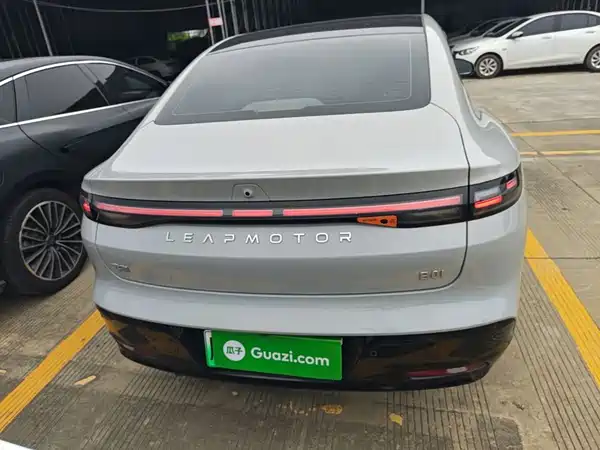 Leapmotor B01 2025