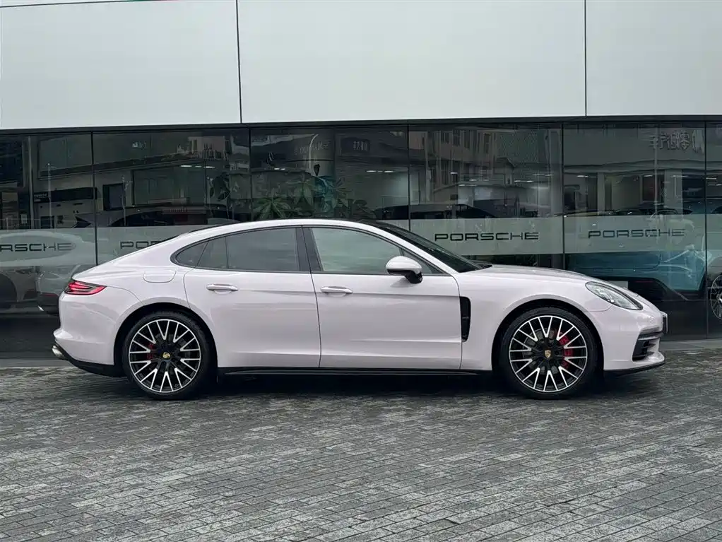 Porsche Panamera 2020 — фото 4