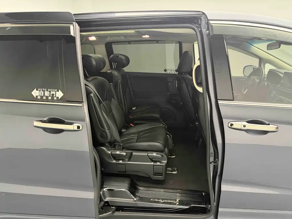Honda Odyssey 2022 — фото 20