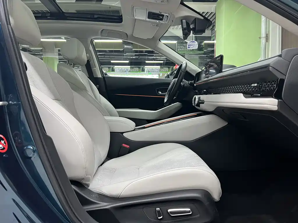 Honda Accord New Energy 2023 — фото 9