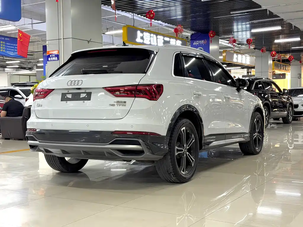 Audi Q3 2022 — фото 4