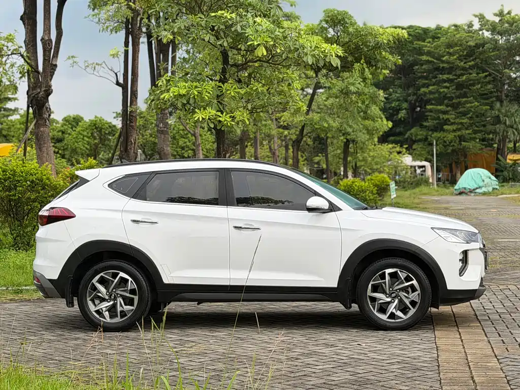 Hyundai Tucson 2020 — фото 4