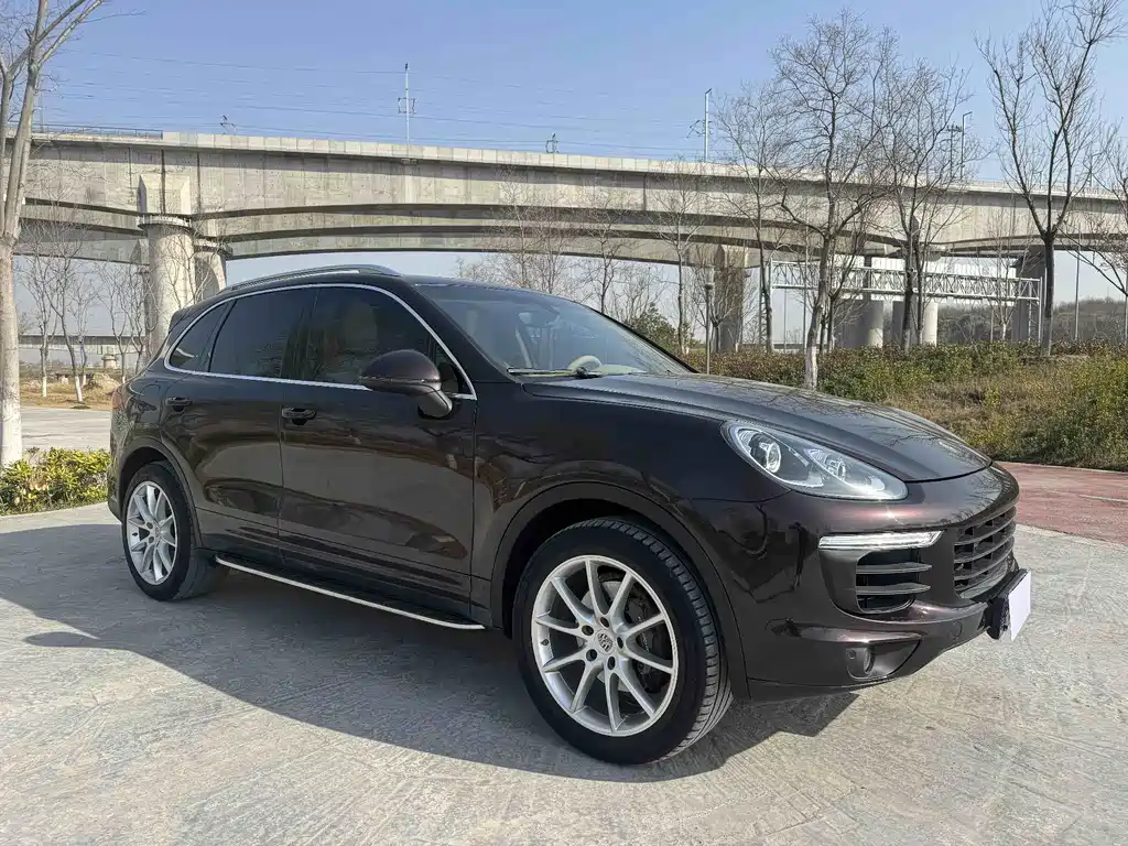 Porsche Cayenne 2016 — фото 3