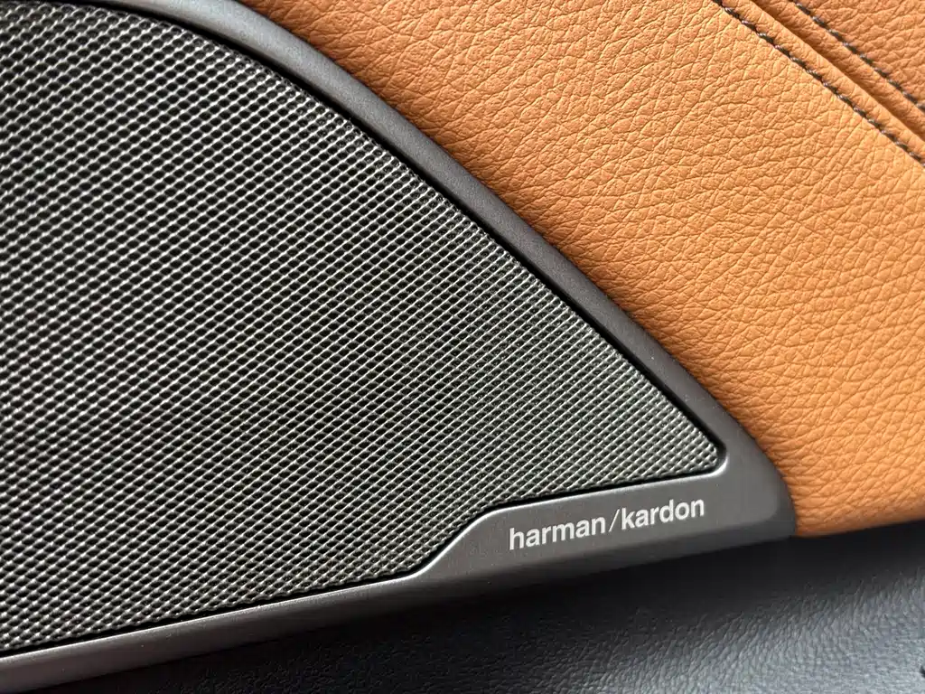 BMW 5 Series 2018 — фото 25