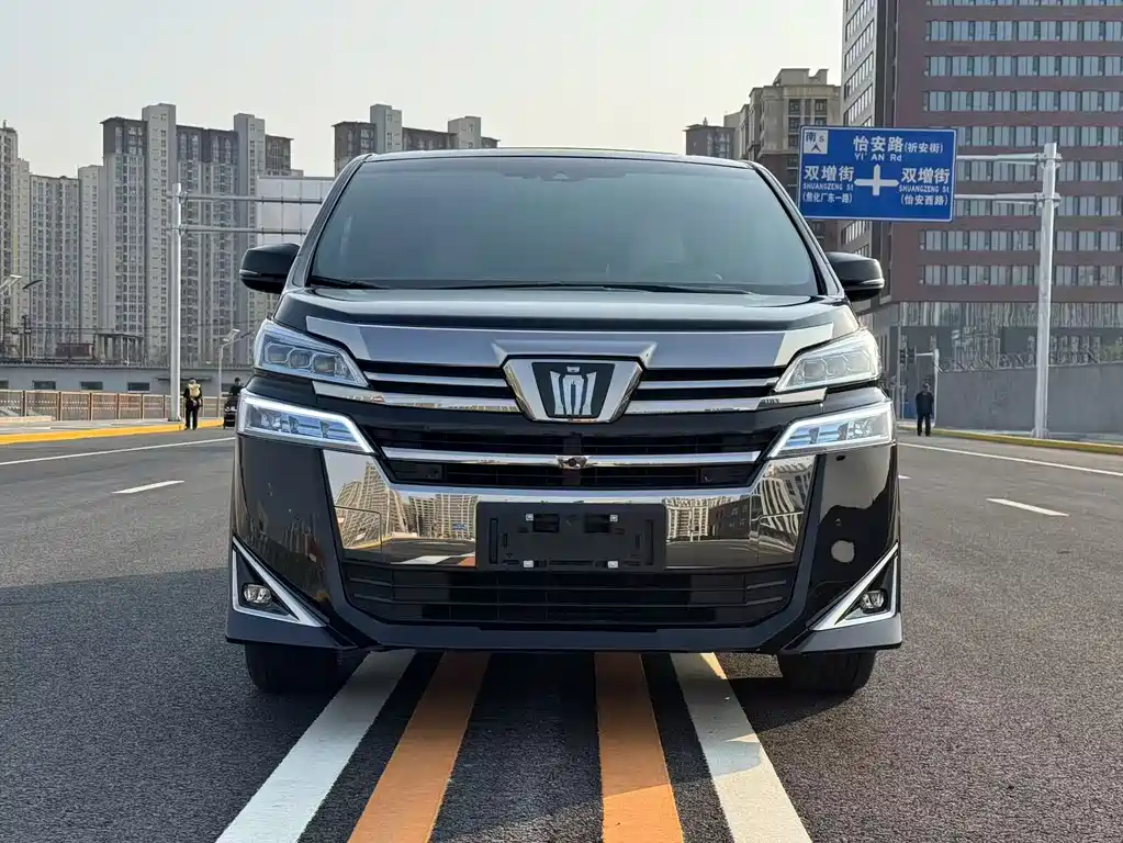 Toyota Vellfire 2022 — фото 2