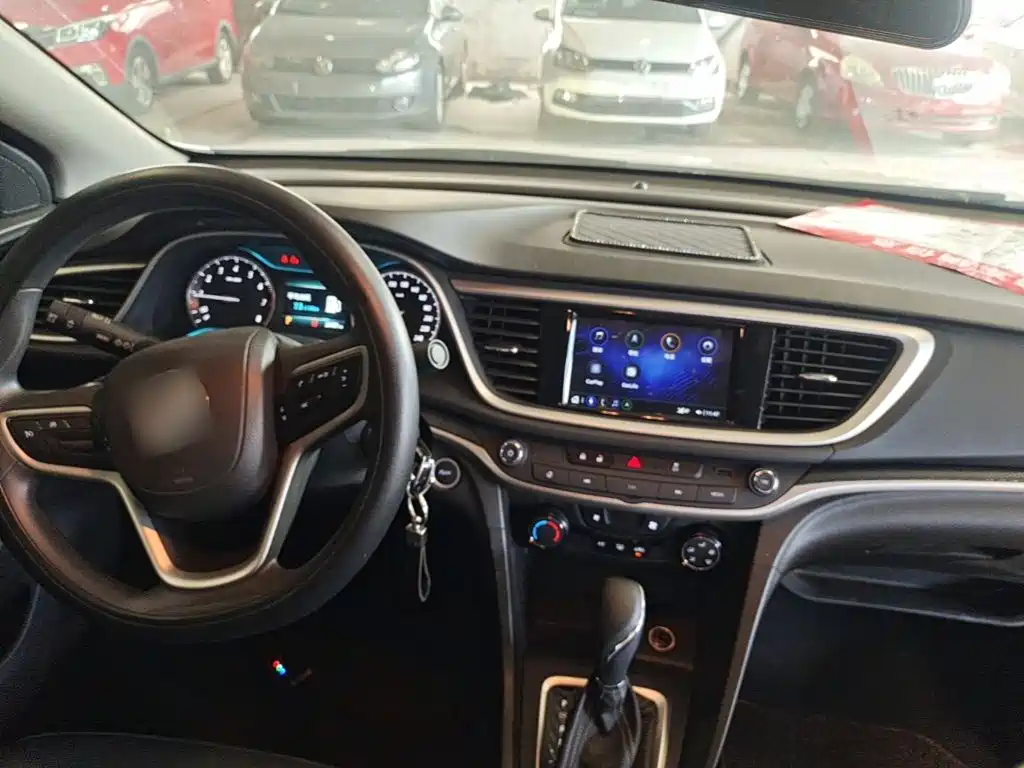 Buick Excelle 2022 — фото 10