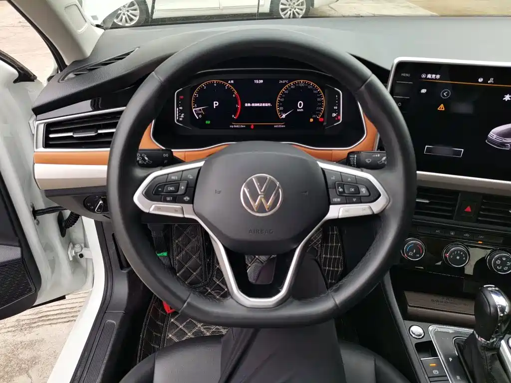 Volkswagen Bora 2023