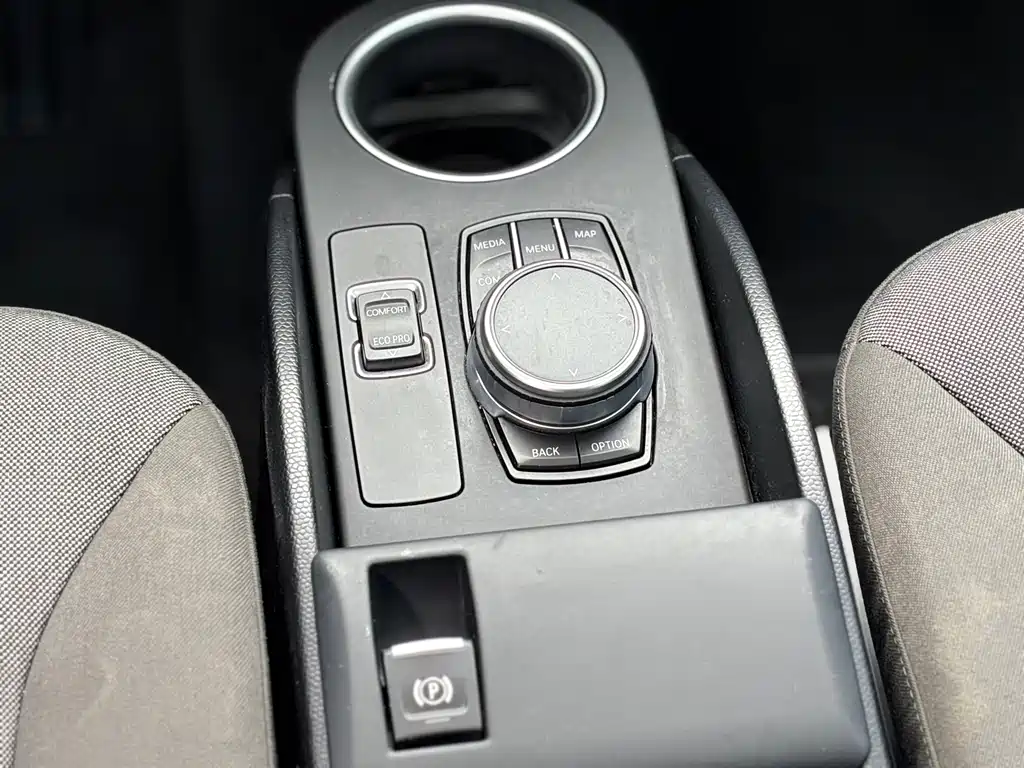 BMW i3 2019 — фото 13