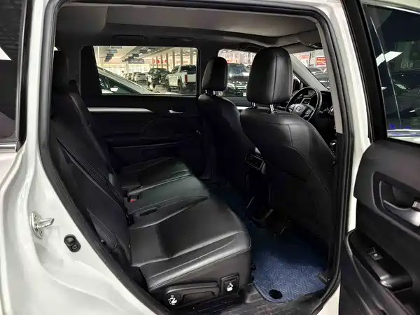 Toyota Highlander 2018
