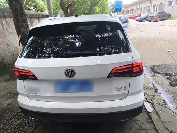 Volkswagen Tharu 2020