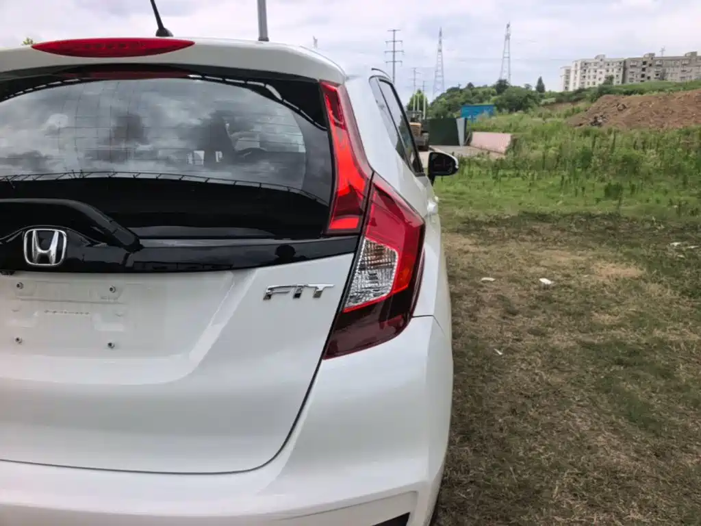Honda Fit 2018 — фото 8
