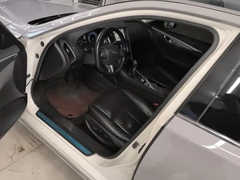 Infiniti Q50L 2016
