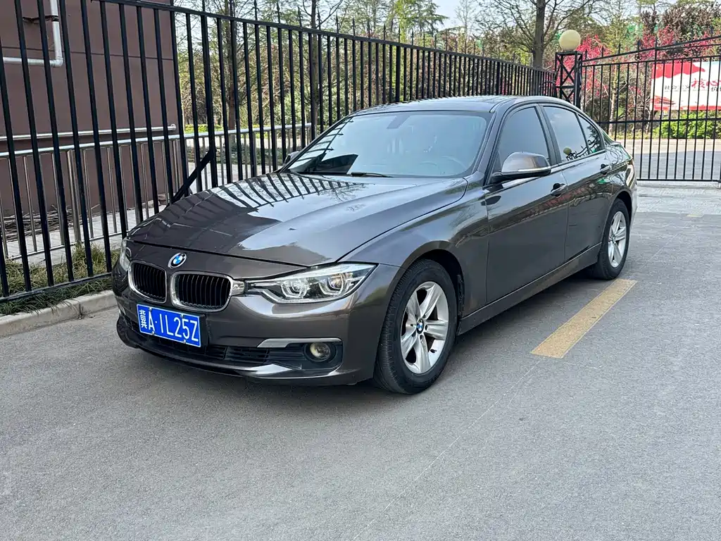 BMW 3 Series 2014 — фото 1
