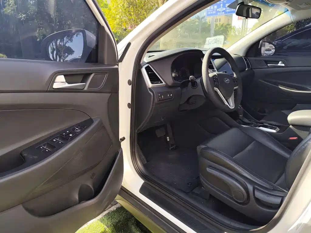 Hyundai Tucson 2016 — фото 14