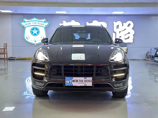 Porsche Macan 2014