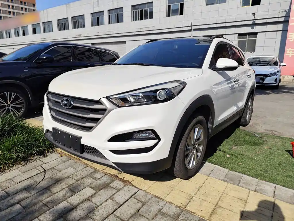 Hyundai Tucson 2016 — фото 1