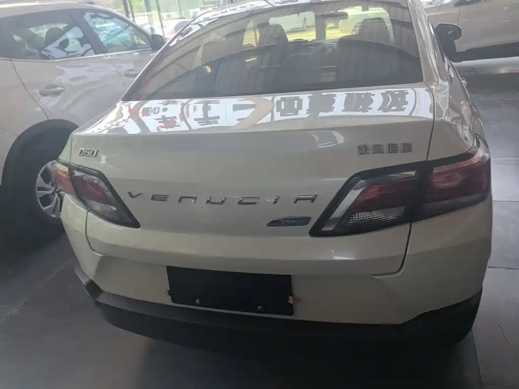 Venucia D60 2018