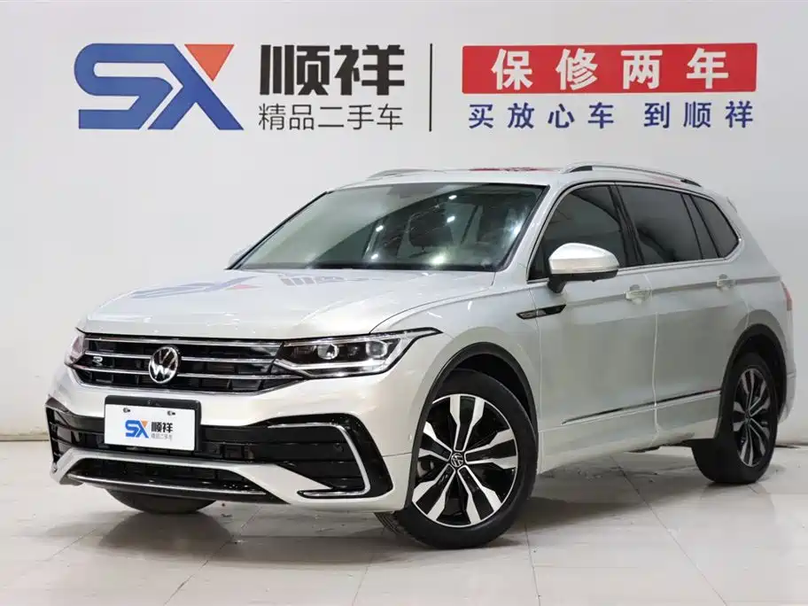 Volkswagen Tiguan L 2022 — фото 1
