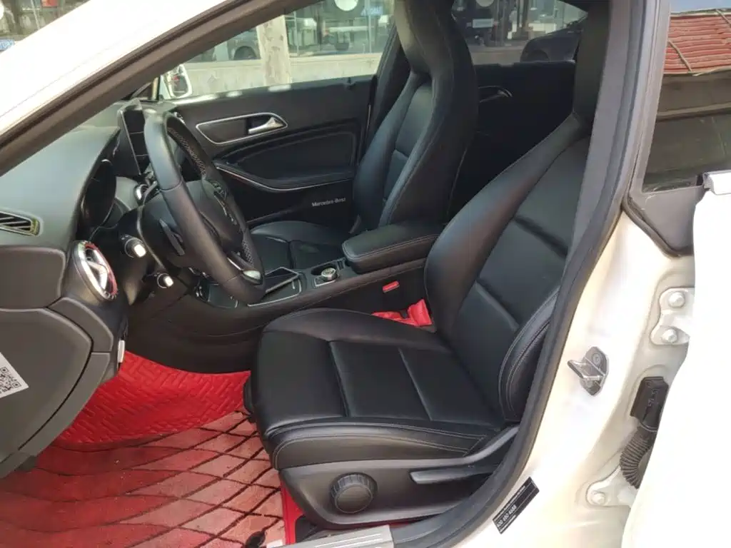 Mercedes-Benz CLA 2018 — фото 15
