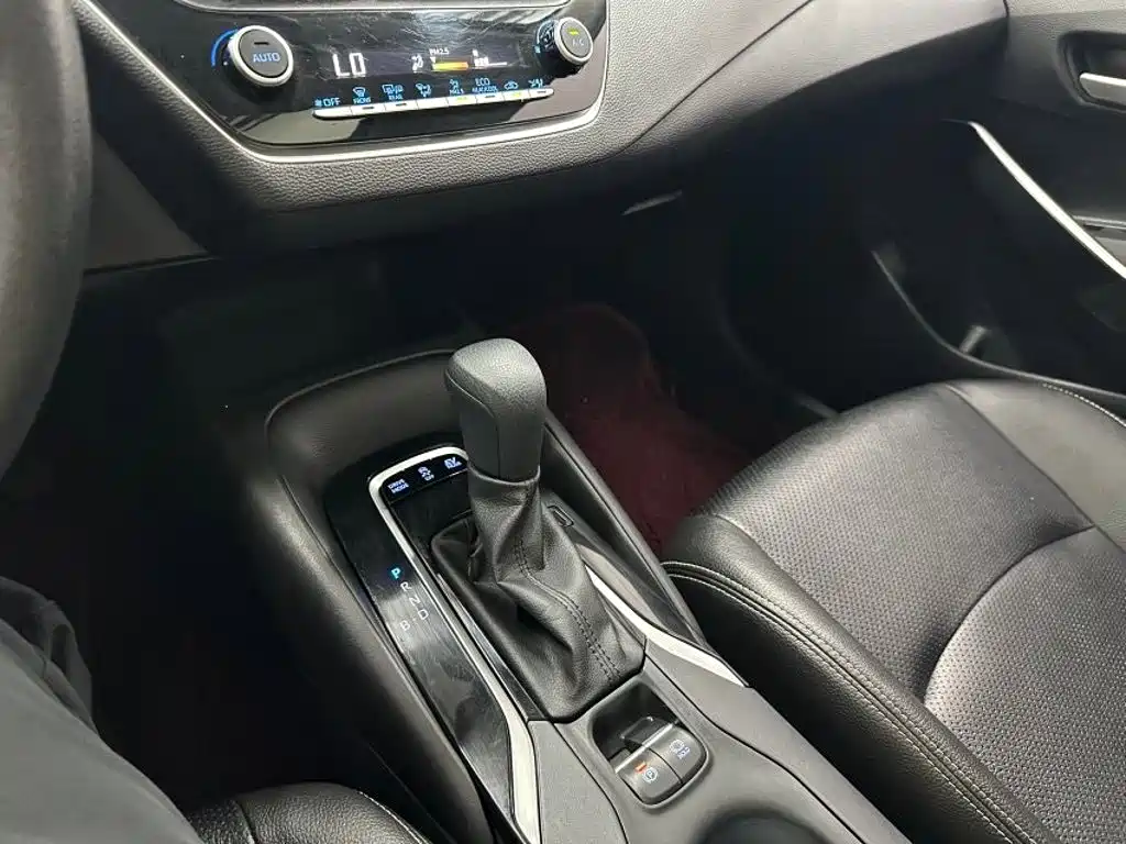 Toyota Corolla 2022 — фото 15