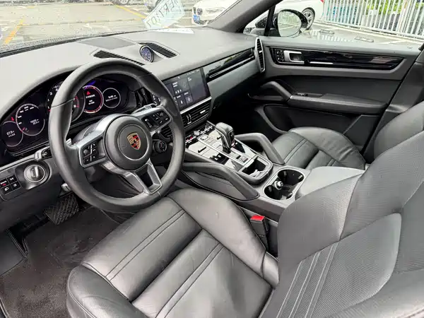 Porsche Cayenne 2020