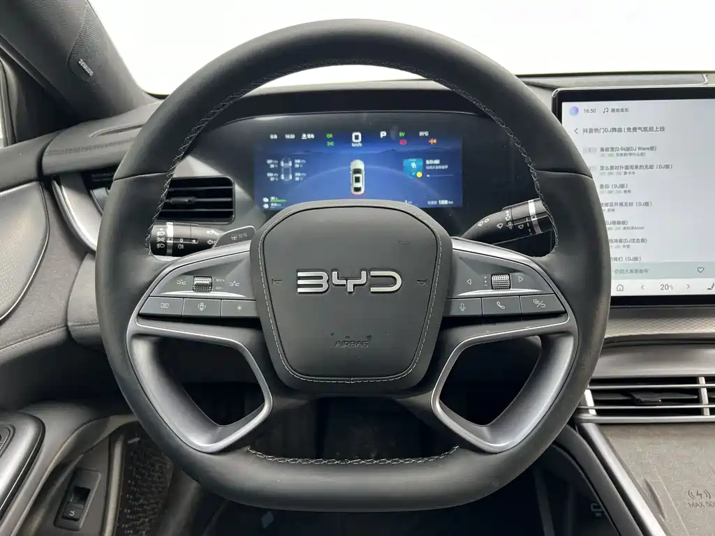 BYD Seal 07 DM-i 2025 — фото 8
