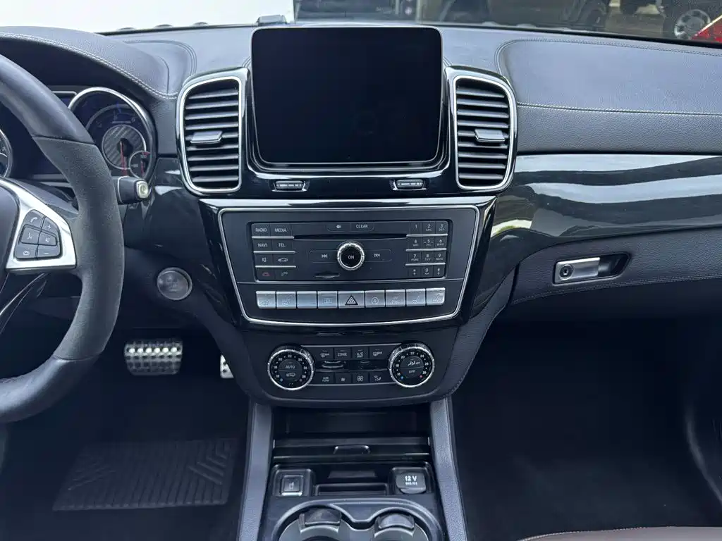 Mercedes-Benz GLS AMG 2019 — фото 14